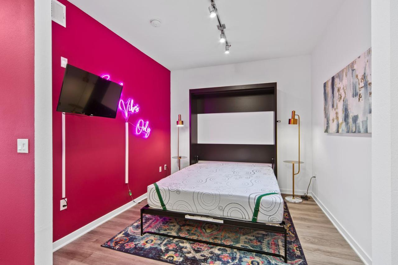 Fairfax District Chic City Oasis 2 Bedroom Apt With Den 136 Лос-Анджелес Екстер'єр фото