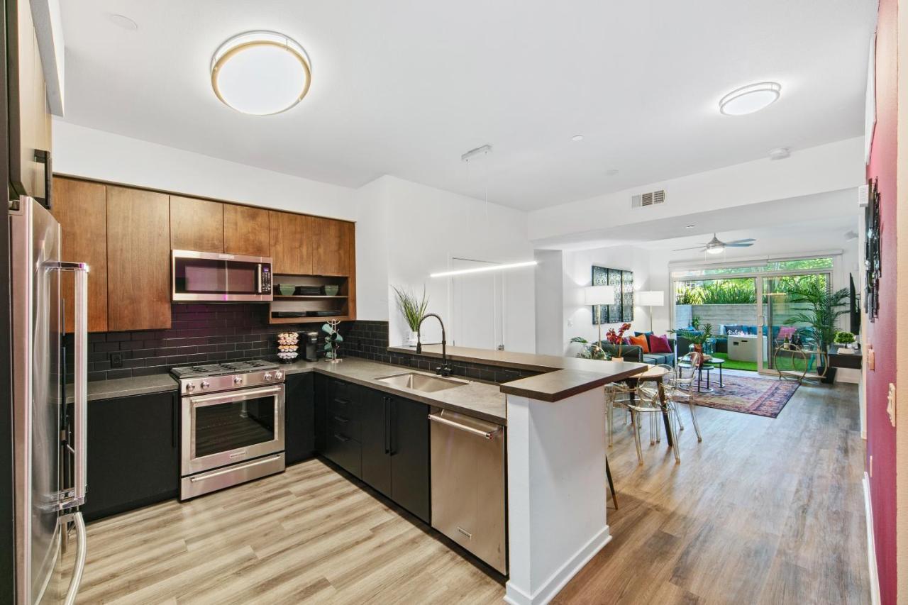 Fairfax District Chic City Oasis 2 Bedroom Apt With Den 136 Лос-Анджелес Екстер'єр фото