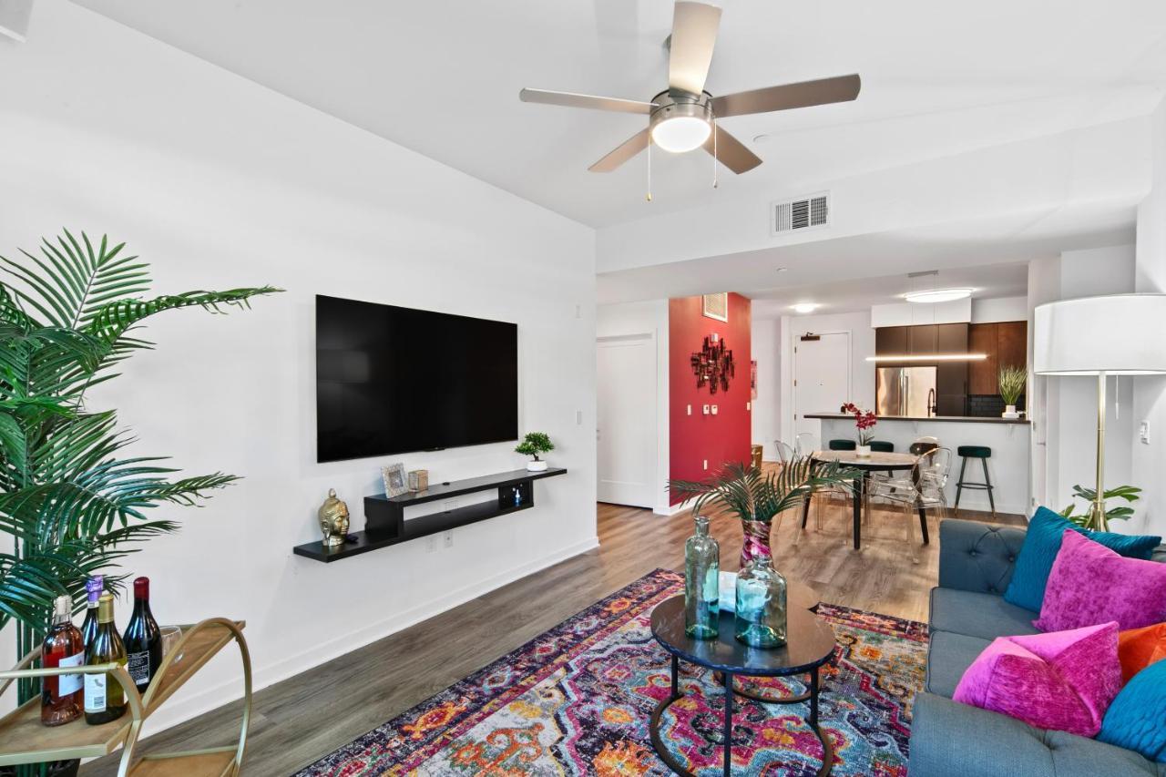 Fairfax District Chic City Oasis 2 Bedroom Apt With Den 136 Лос-Анджелес Екстер'єр фото