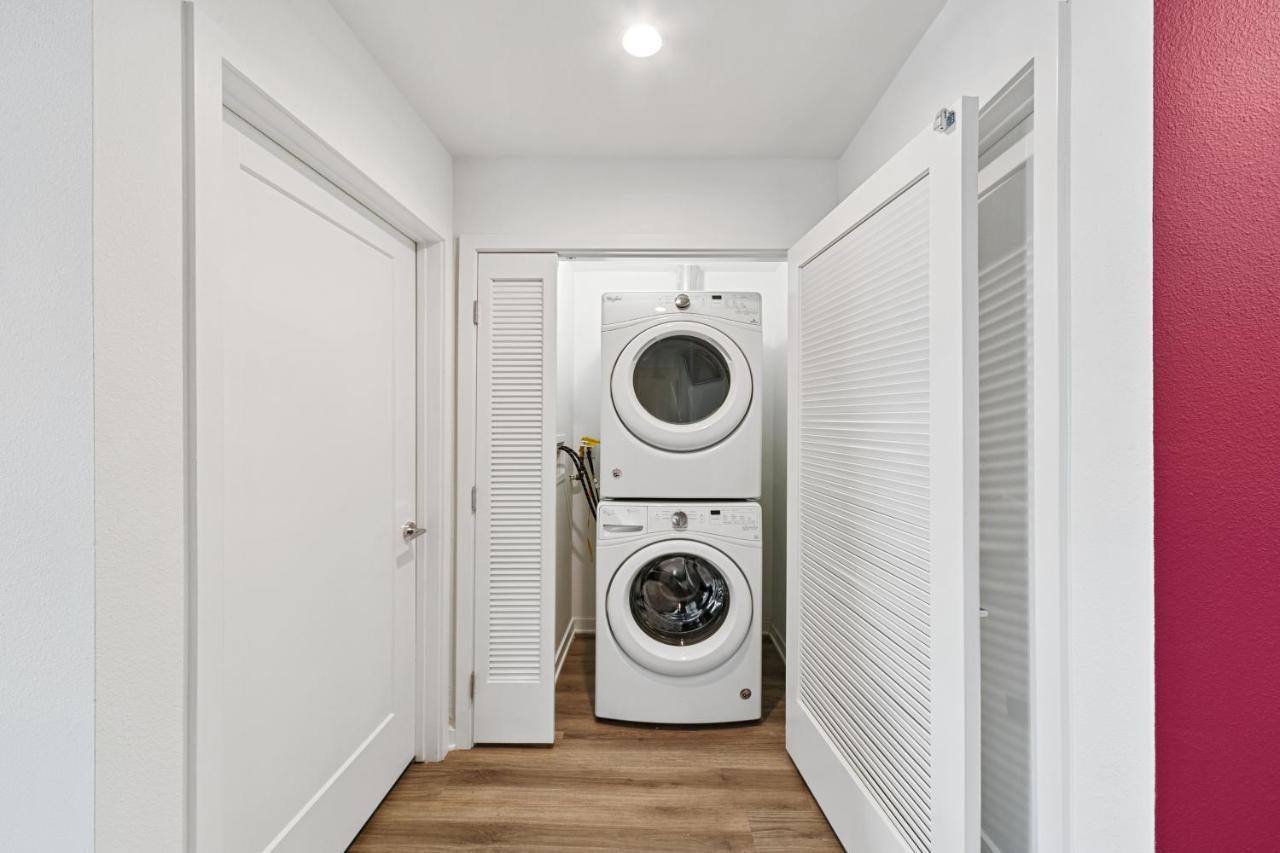 Fairfax District Chic City Oasis 2 Bedroom Apt With Den 136 Лос-Анджелес Екстер'єр фото