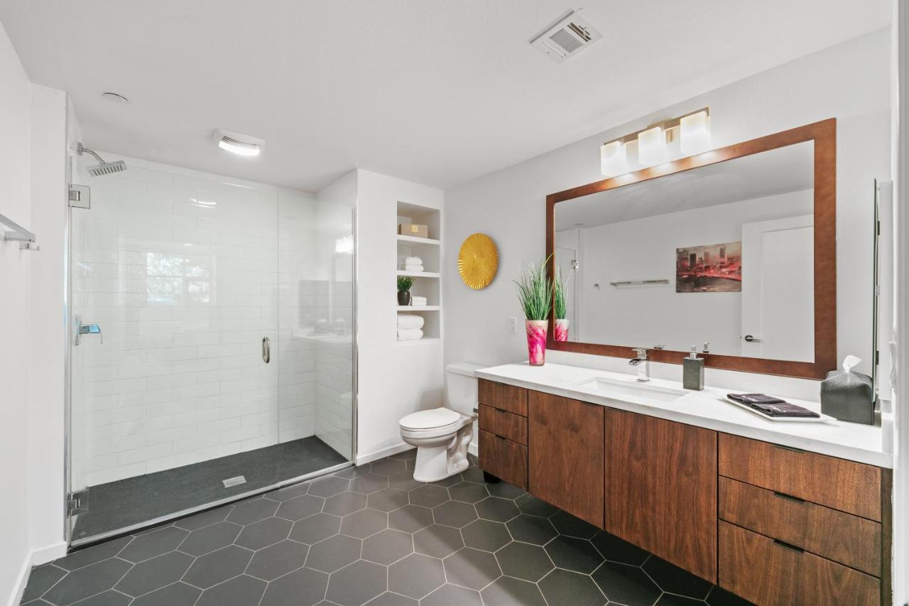 Fairfax District Chic City Oasis 2 Bedroom Apt With Den 136 Лос-Анджелес Екстер'єр фото
